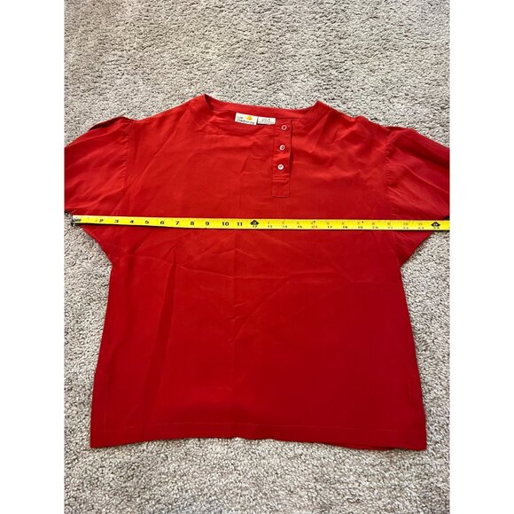Vtg Liz Claiborne Womens Red 100% Silk Shirt Size 8 Made In Hong Kong 3 Button - Picture 3 of 7